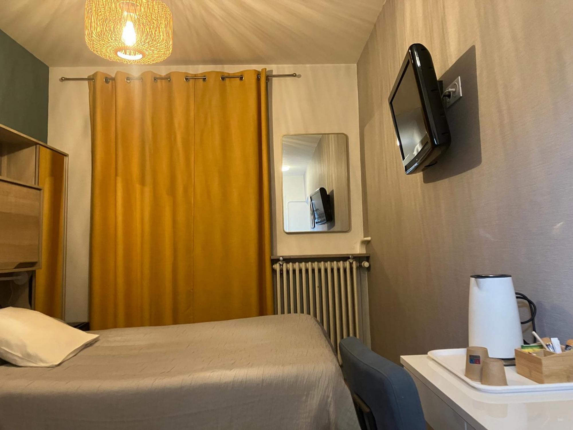 Hotel Du Nord Chambres Familiales Fontaines  Екстер'єр фото