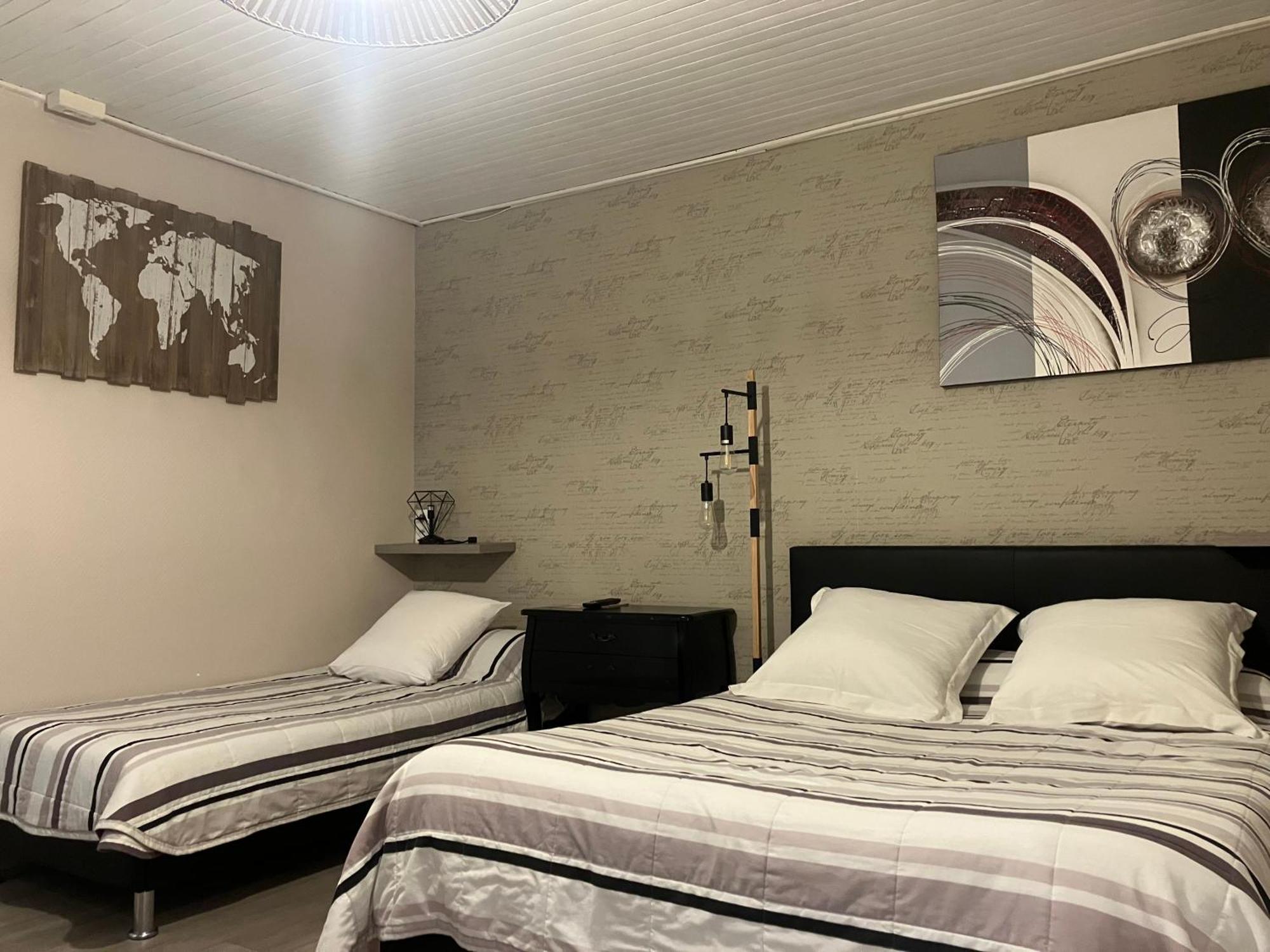 Hotel Du Nord Chambres Familiales Fontaines  Екстер'єр фото