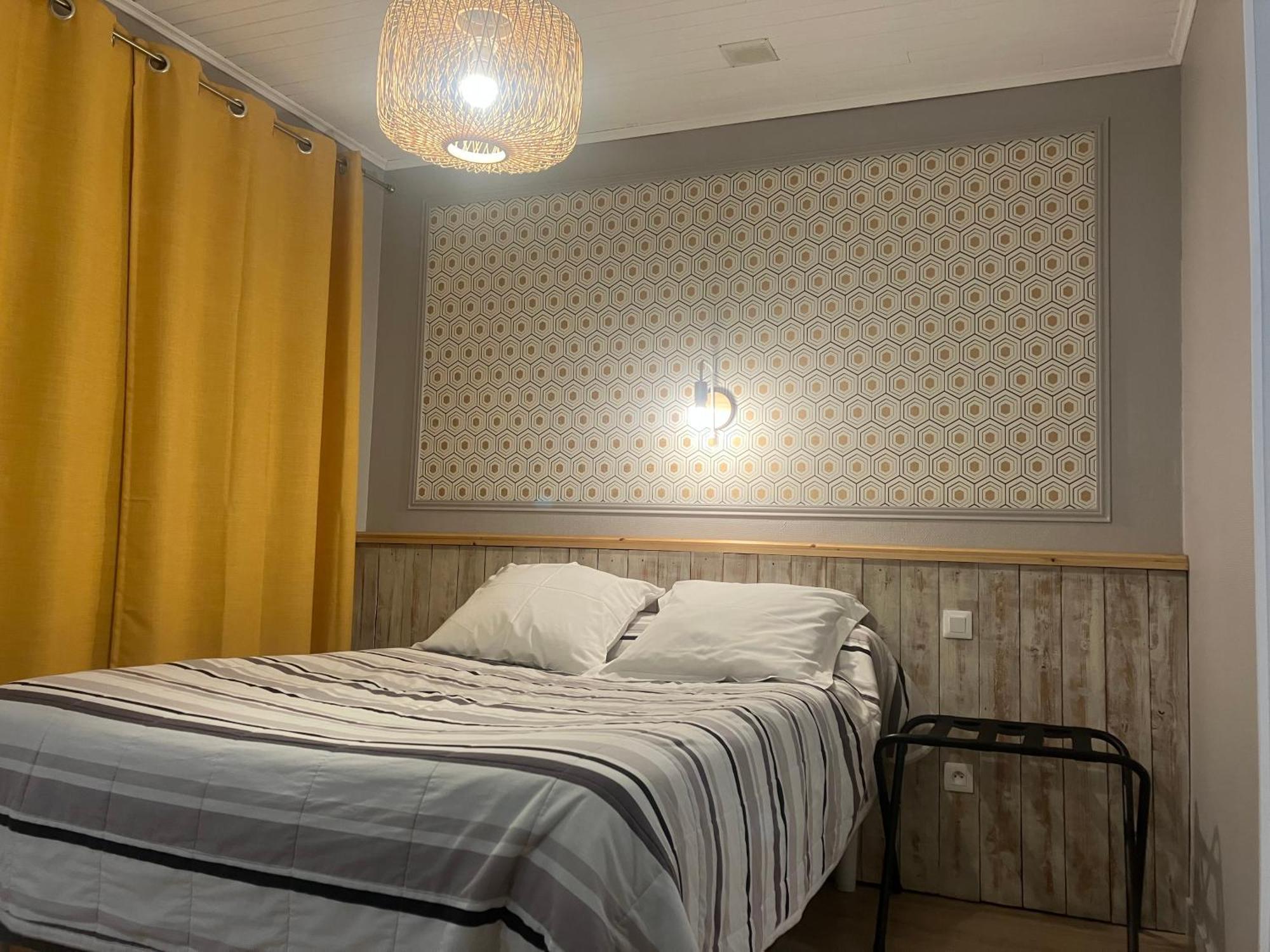 Hotel Du Nord Chambres Familiales Fontaines  Екстер'єр фото
